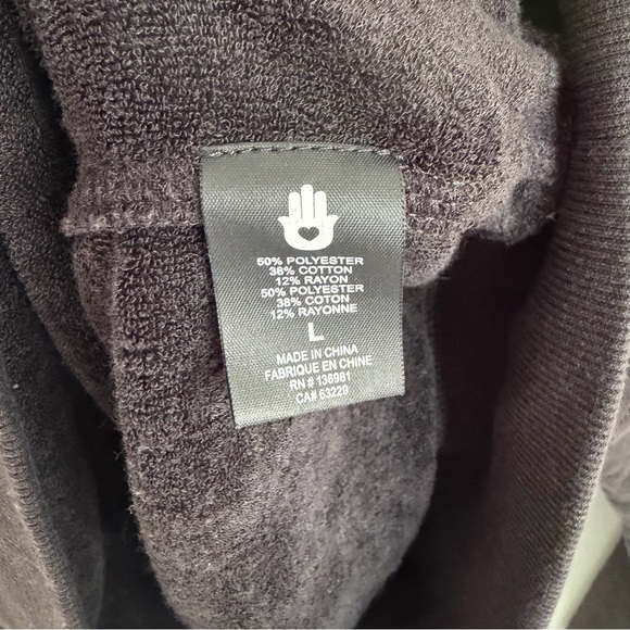 SPIRITUAL GANGSTER Love Old School Embroidered Sweatshirt in Black and White - Picture 6 of 6